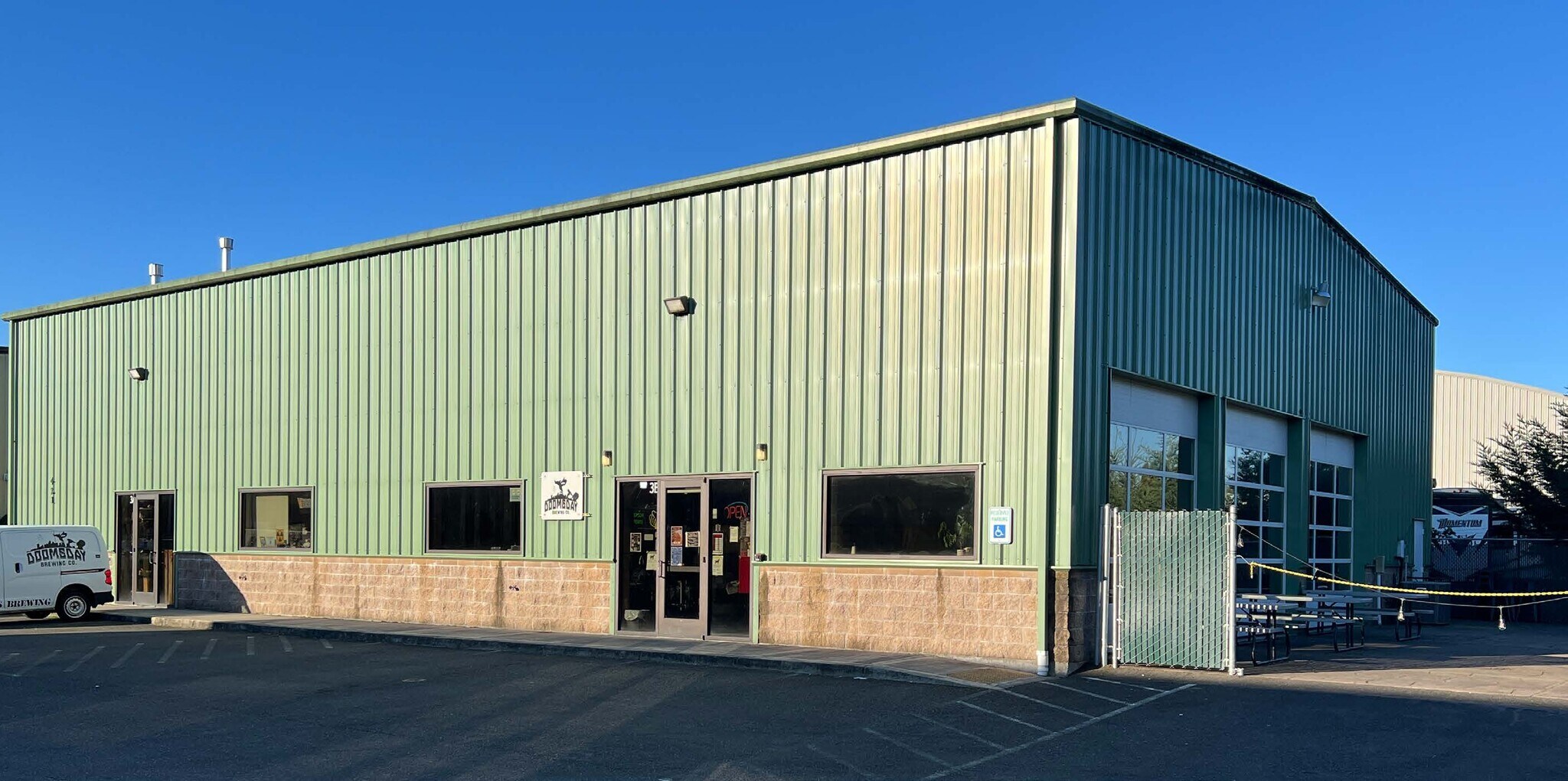 421 C St, Washougal, WA à vendre Photo principale– Image 1 sur 11