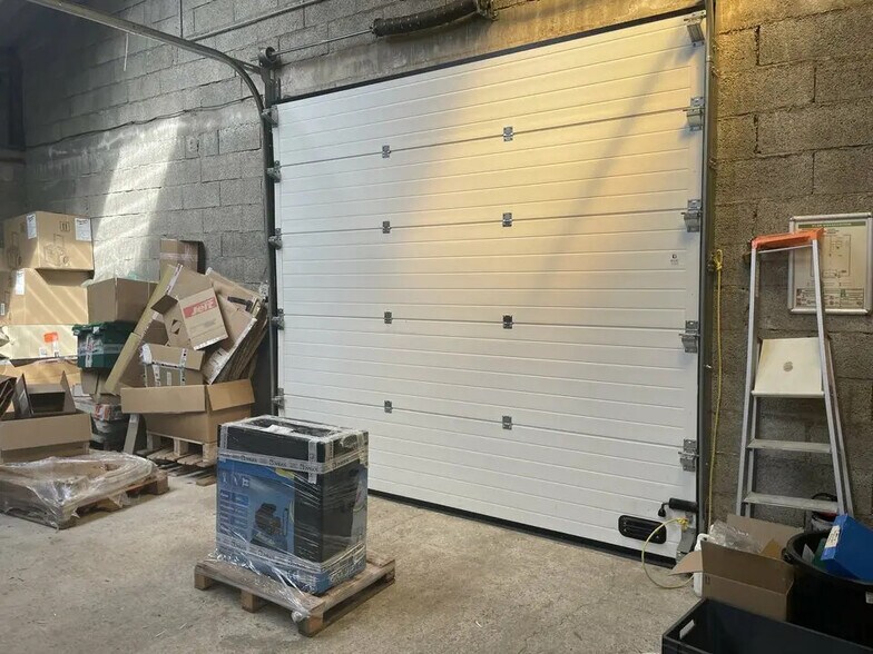 Local d'activités dans Morlaix à vendre - Photo de l’immeuble – Image 3 sur 6