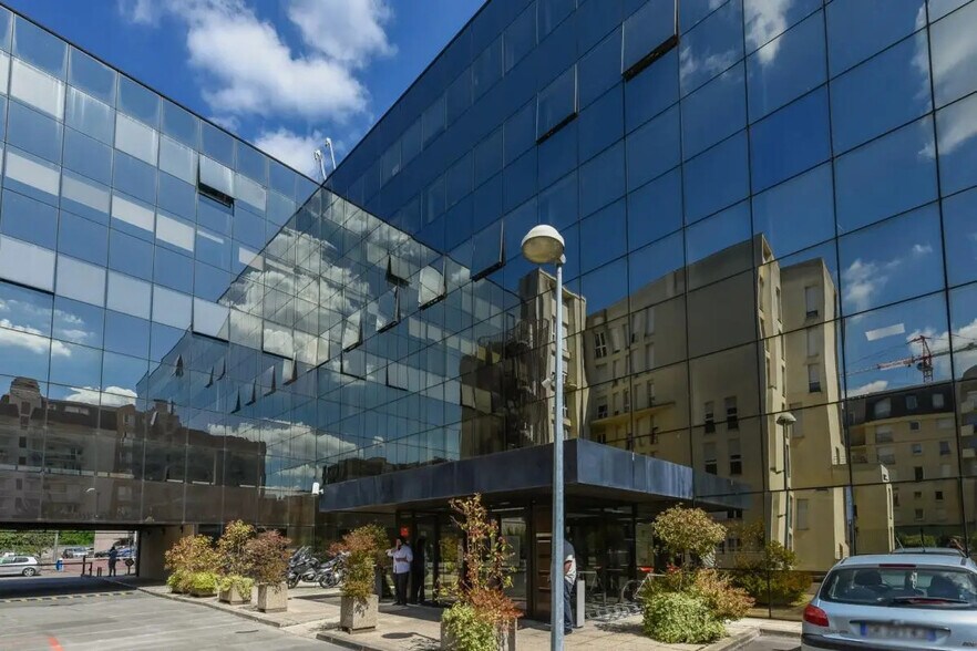 1 Rue De La Croix Des Maheux, Cergy à louer - Photo de l’immeuble – Image 2 sur 13