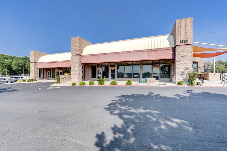 1365-1385 Iron Springs Rd, Prescott, AZ à louer - Photo de l’immeuble – Image 3 sur 22