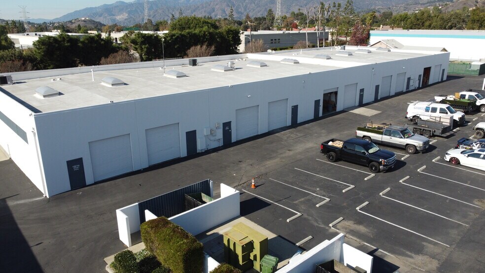 269-299 W Allen Ave, San Dimas, CA à louer - Photo de l’immeuble – Image 2 sur 9