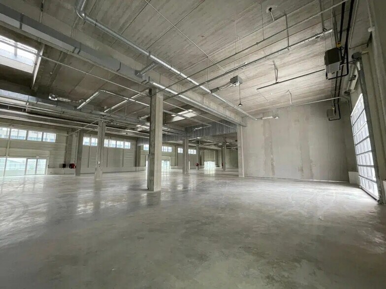 1 Rue René Descartes, Vitry-sur-Seine à louer - Photo de l’immeuble – Image 1 sur 6