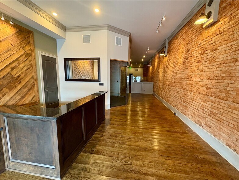 12 E Johnston St, Forsyth, GA à louer - Photo de l’immeuble – Image 3 sur 10