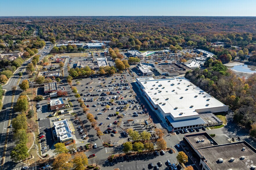 8008 Providence Rd, Charlotte, NC à louer - Aérien – Image 2 sur 14