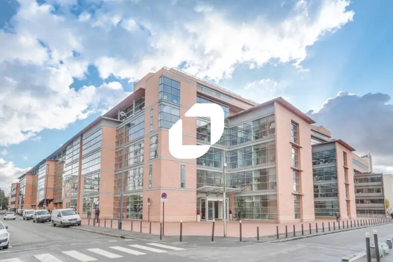 Bureau dans Ivry-sur-Seine à vendre Photo de l’immeuble– Image 1 sur 38