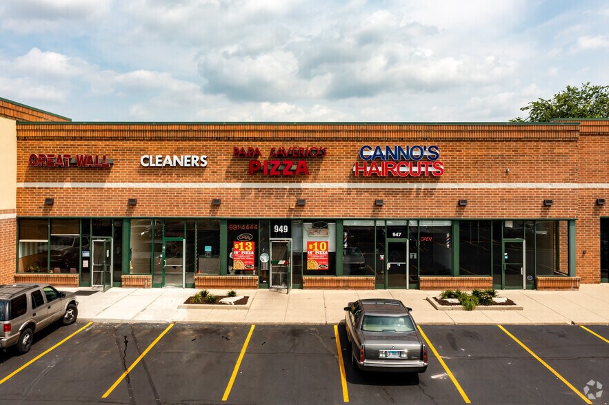 943-955 N McLean Blvd, Elgin, IL à louer - Photo de l’immeuble – Image 3 sur 26
