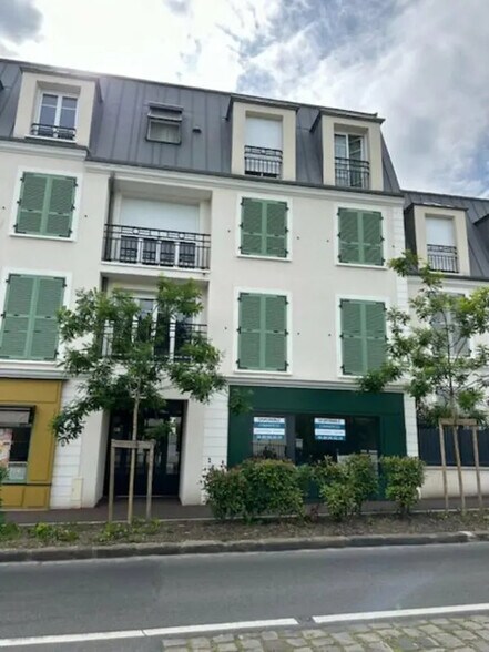 Local commercial dans Montgeron à louer - Photo de l’immeuble – Image 2 sur 5