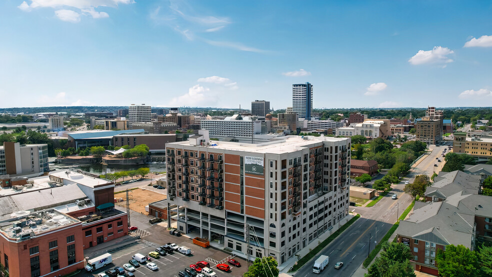 300 E LaSalle Ave, South Bend, IN à louer - Photo de l’immeuble – Image 2 sur 3