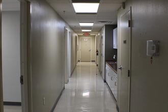 1810 Murchison Dr, El Paso, TX à louer Photo intérieure– Image 2 sur 21