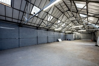 95 Haymerle Rd, Londres à louer Photo intérieure– Image 2 sur 6