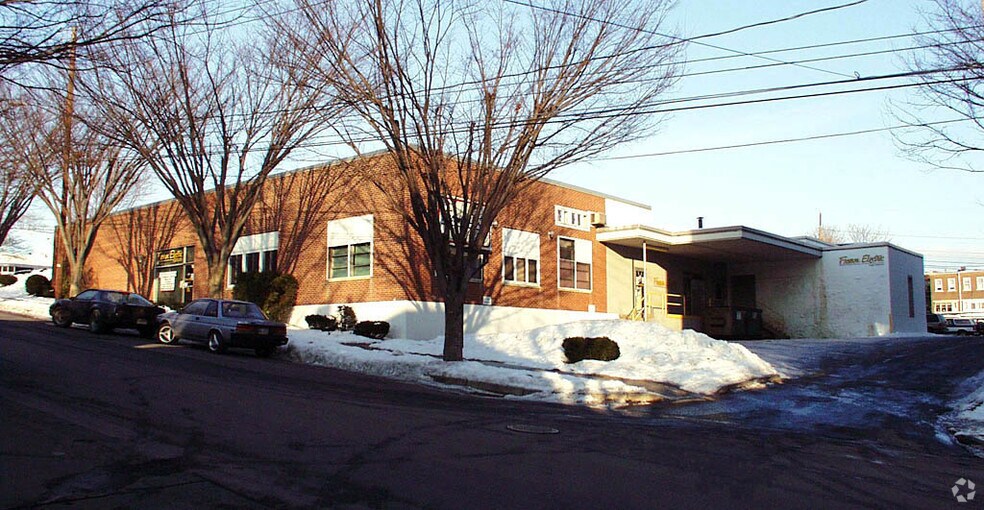 826 Monocacy St, Bethlehem, PA à louer - Photo principale – Image 3 sur 23