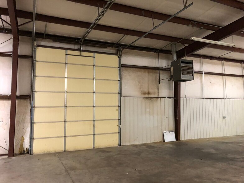 2530-2536 S Leonine St, Wichita, KS à louer - Photo de l’immeuble – Image 3 sur 7