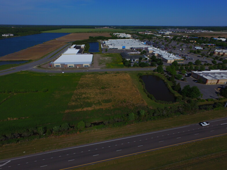 108 Commercial Blvd, Elizabeth City, NC à vendre - Photo de l’immeuble – Image 2 sur 9