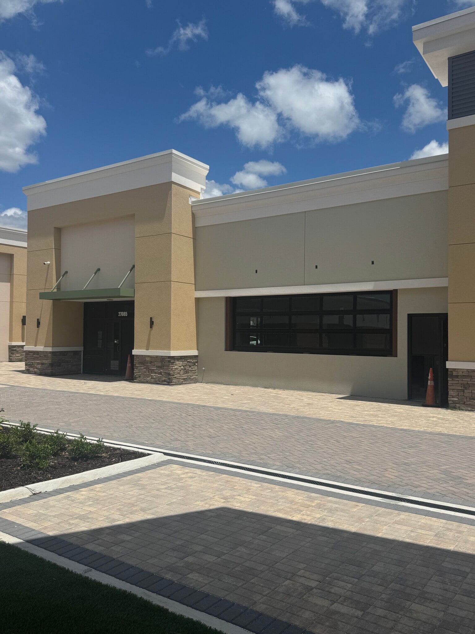 26969 Halter Lp, Wesley Chapel, FL à louer Photo de l’immeuble– Image 1 sur 5