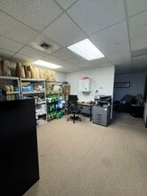 1933-1955 Jadwin Ave, Richland, WA à louer Photo intérieure– Image 2 sur 7