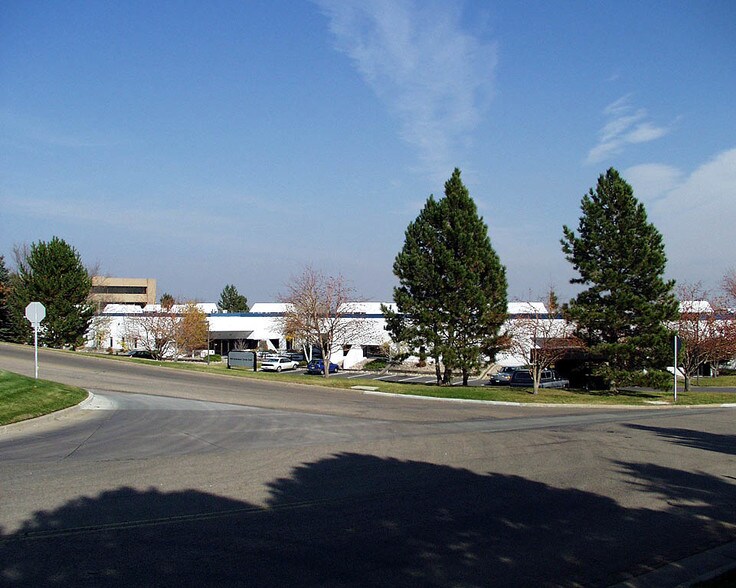 106 Inverness Cir E, Englewood, CO à vendre - Photo de l’immeuble – Image 3 sur 5