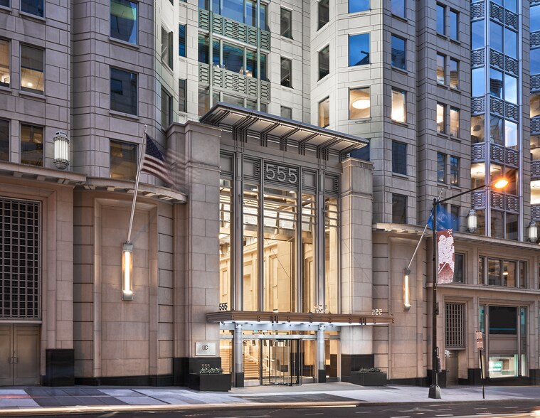 555 12th St NW, Washington, DC à louer - Photo de l’immeuble – Image 3 sur 11