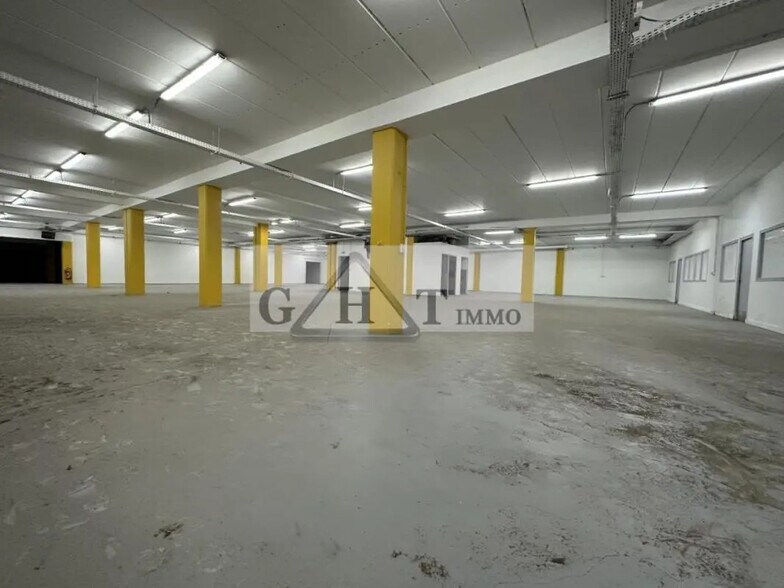 Industriel/Logistique dans Aubervilliers à louer - Photo de l’immeuble – Image 2 sur 4
