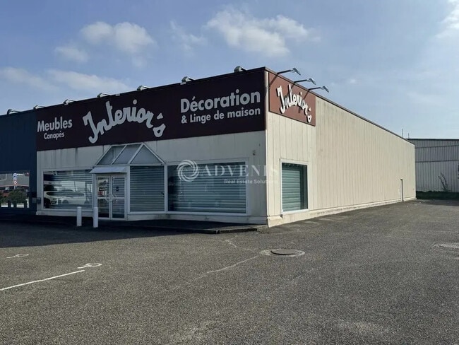 Plus de détails pour Local commercial à louer