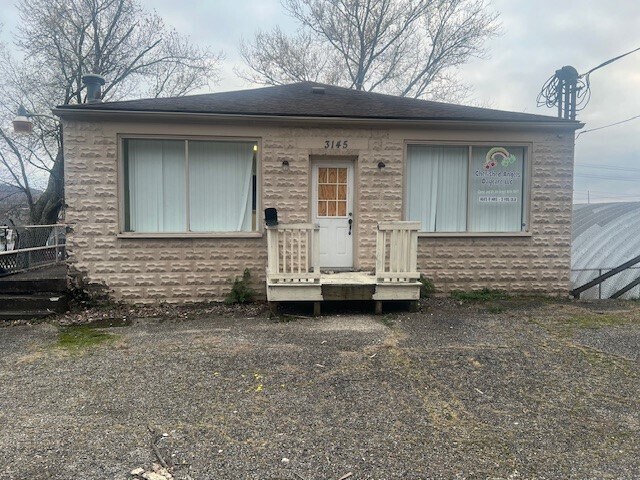 3145 Washington St W, Charleston, WV à vendre - Photo de l’immeuble – Image 1 sur 15