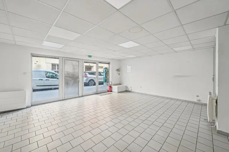 Bureau dans Paris à louer - Photo de l’immeuble – Image 1 sur 9