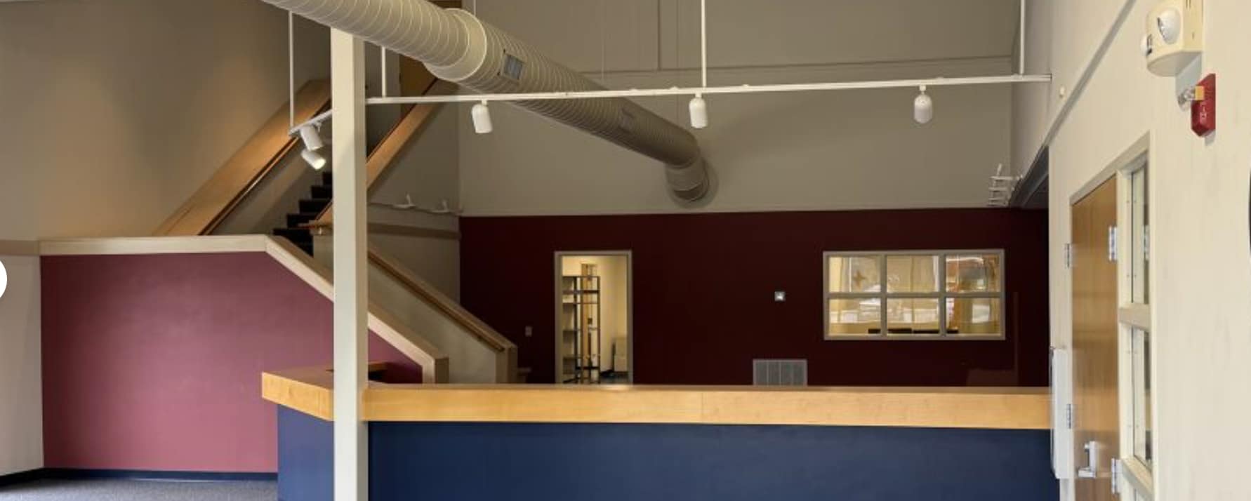 376 Newport Ave, Rumford, RI à louer Photo intérieure– Image 1 sur 8