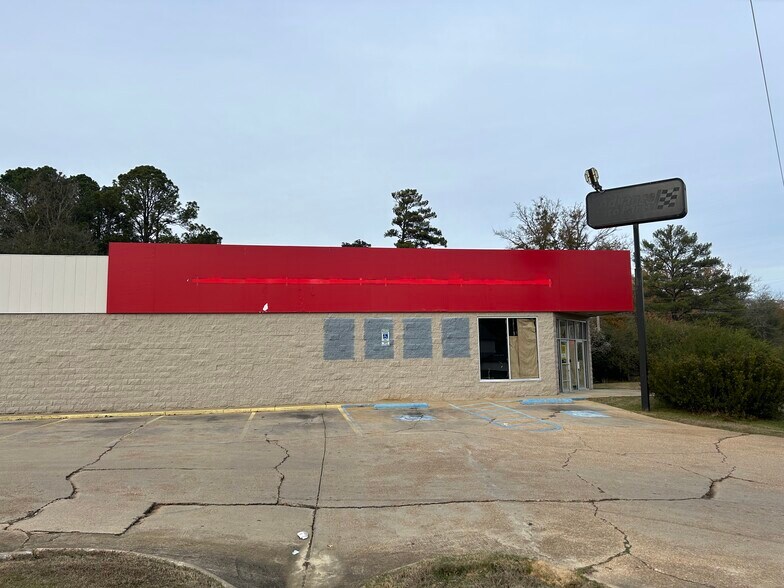 2020 Raymond Rd, Jackson, MS à vendre - Photo de l’immeuble – Image 2 sur 7