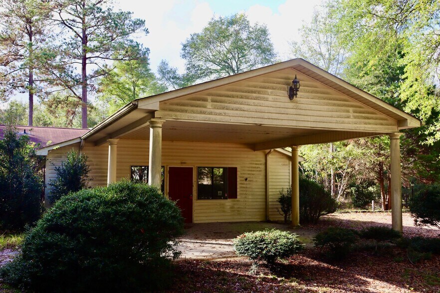 182 Roberts St W, Salley, SC à vendre - Photo principale – Image 1 sur 17