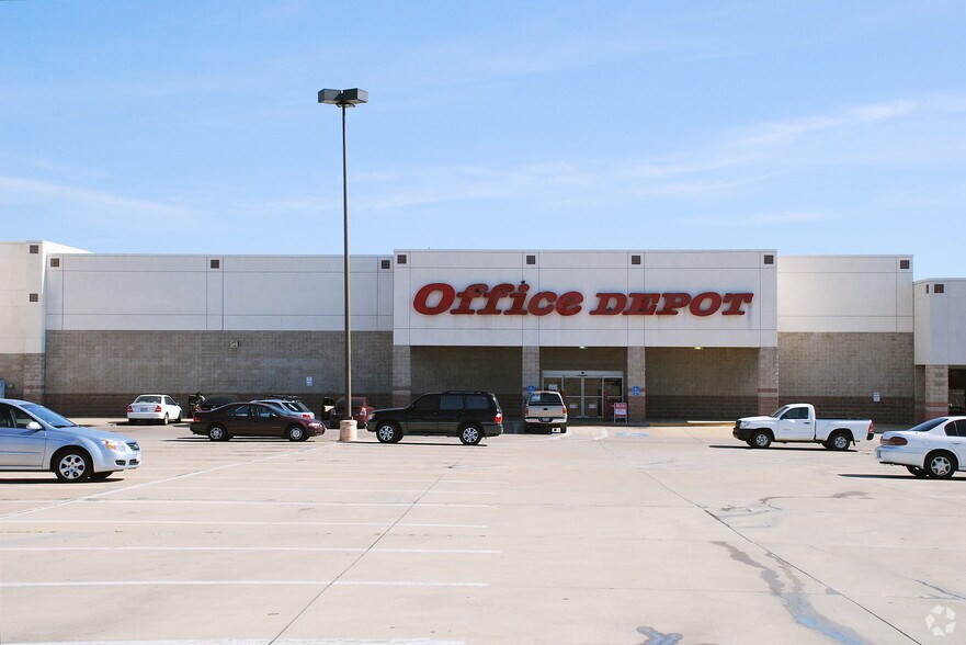 2400 Lands End Blvd, Fort Worth, TX à louer - Photo de l’immeuble – Image 2 sur 23