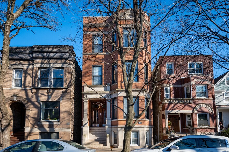 2735 N Magnolia Ave, Chicago, IL à vendre - Photo de l’immeuble – Image 2 sur 26