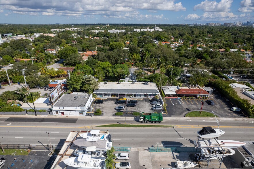 717 NE 79th St, Miami, FL à louer - Photo de l’immeuble – Image 3 sur 13