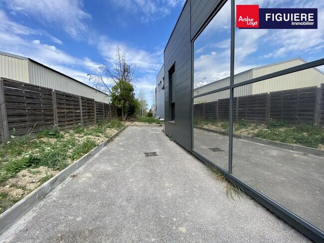 Plus de détails pour Bureau à louer