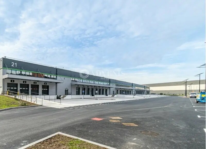 Industriel/Logistique dans Aulnay-sous-Bois à louer - Photo de l’immeuble – Image 3 sur 11