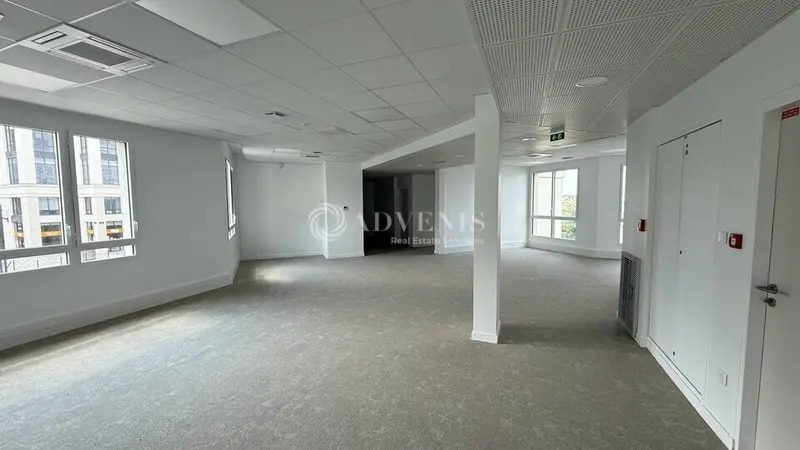 9 Rue D'Ariane, Chessy à vendre - Photo de l’immeuble – Image 3 sur 7