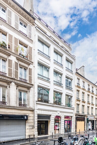 19 Rue D'Enghien, Paris à louer - Photo principale – Image 1 sur 2