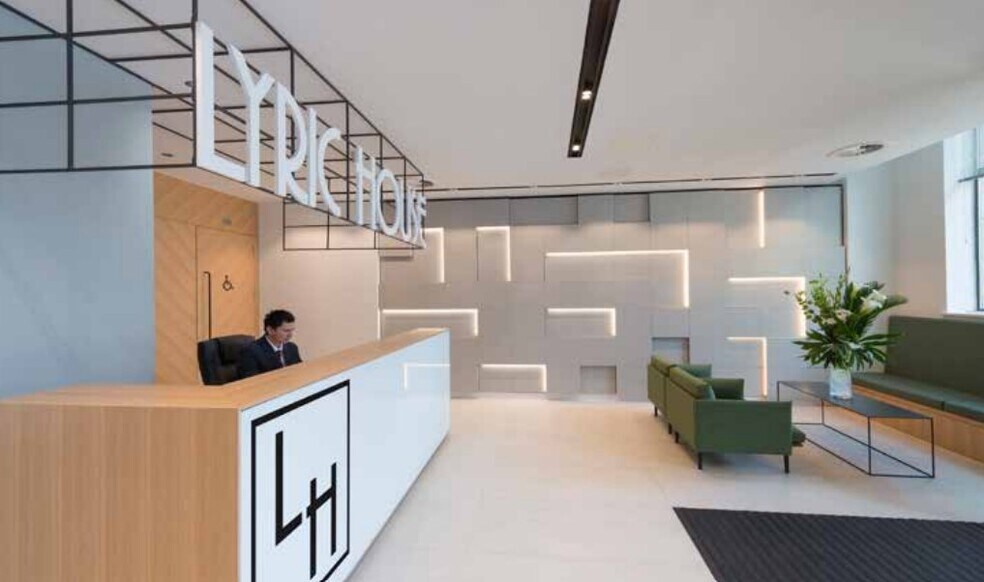 149 Hammersmith Rd, Londres à louer - Photo de l’immeuble – Image 2 sur 6