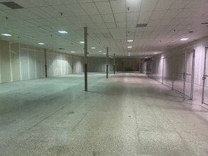 2420 Wedgewood Dr, Akron, OH à louer Photo de l’immeuble– Image 1 sur 4