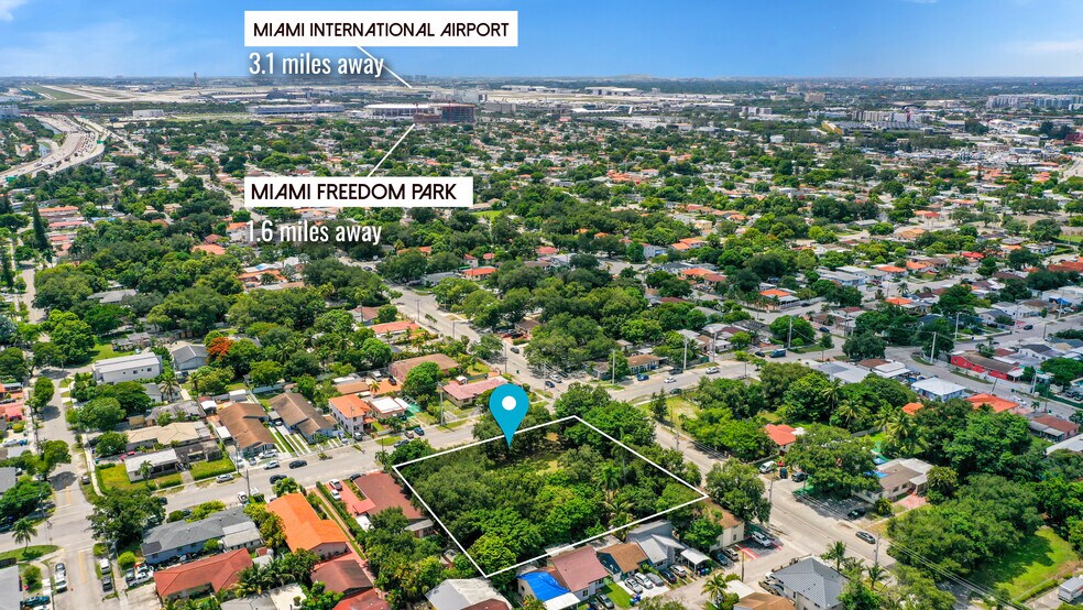 2810 NW 14th Miami FL 33125 st, Miami, FL à vendre - Photo de l’immeuble – Image 3 sur 15