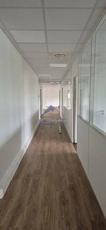 Plus de détails pour 7 Rue Maryse Bastié, Bron - Bureau à louer