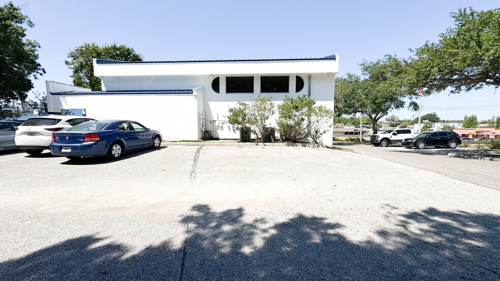 3830 S Florida Ave, Lakeland, FL à louer - Photo de l’immeuble – Image 1 sur 22