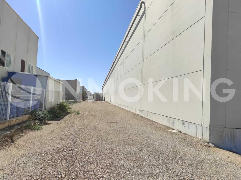Industriel/Logistique dans Alhama de Murcia, Murcia à louer - Photo de l’immeuble – Image 3 sur 7
