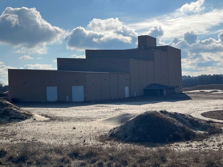 512 County Highway SS, New Auburn, WI à vendre - Photo de l’immeuble – Image 2 sur 8