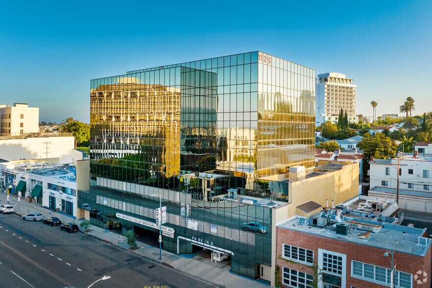 1125 S beverly Dr, Los Angeles, CA à louer - Photo de l’immeuble – Image 1 sur 10