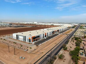 2150 S 91st Ave, Tolleson, AZ à louer Photo de l’immeuble– Image 2 sur 5