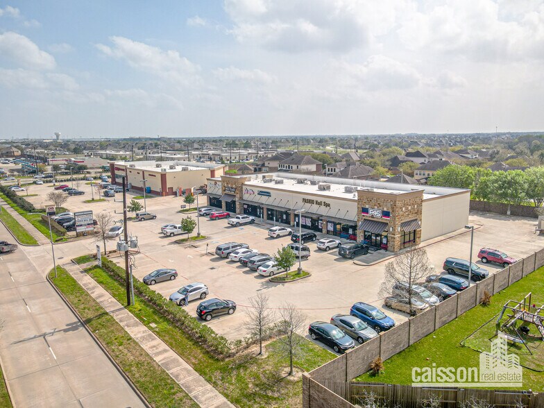 12810 W Broadway St, Pearland, TX à louer - Photo de l’immeuble – Image 2 sur 15