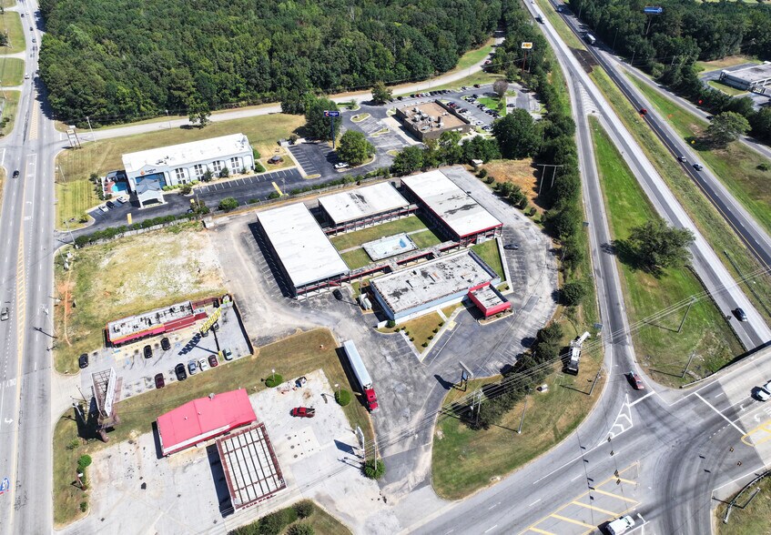 1002 Columbus Pky, Opelika, AL à vendre - Photo de l’immeuble – Image 3 sur 6