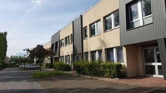 Plus de détails pour 36 Rue Des Osiers, Coignières - Différents types d’espaces à louer