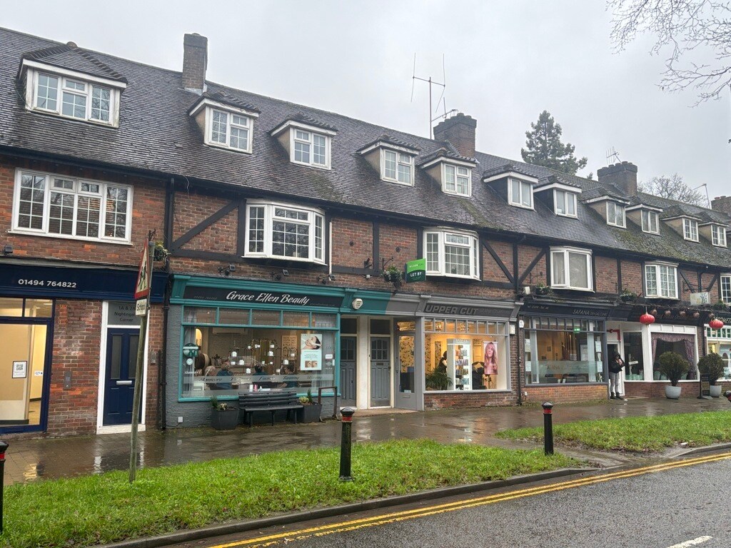 11 Nightingales Corner, Amersham à vendre Photo principale– Image 1 sur 3