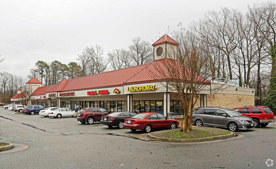 470-484 Denbigh Blvd, Newport News, VA à louer - Photo de l’immeuble – Image 2 sur 6