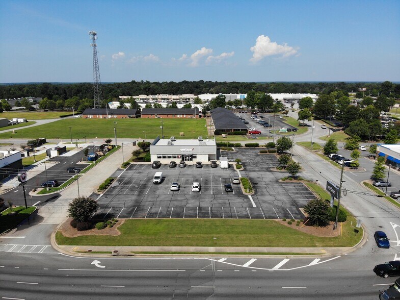 1445 Express Way, Griffin, GA à vendre - Photo de l’immeuble – Image 2 sur 9